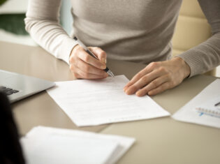How O&E Reports Can Help at a Listing Appointment